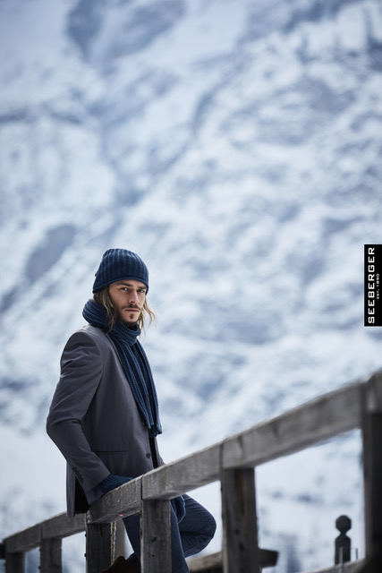 Halsduk från Seeberger Halsduk från Seeberger